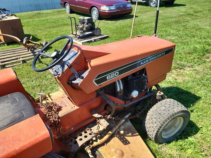 allis-chalmers-620-garden-tractor-w/mower-deck-image-17