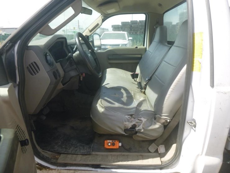 2008-ford-f350-image-12
