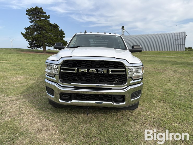 2019-ram-3500-hd-image-2