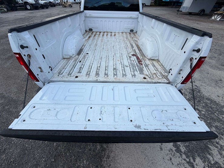 2018-ford-f150-image-16
