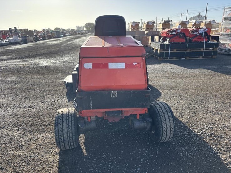 2003-jacobsen-turfcat-628d-mower-image-6