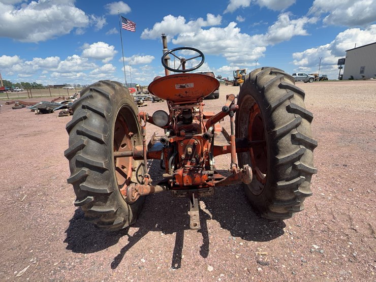1952-case-sc-tractor-image-6