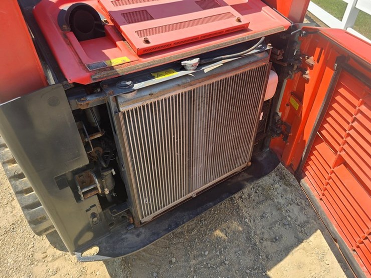 kubota-svl65-2-image-5