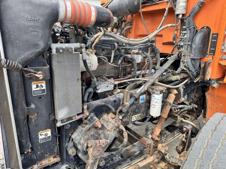 2004-peterbilt-357-image-25