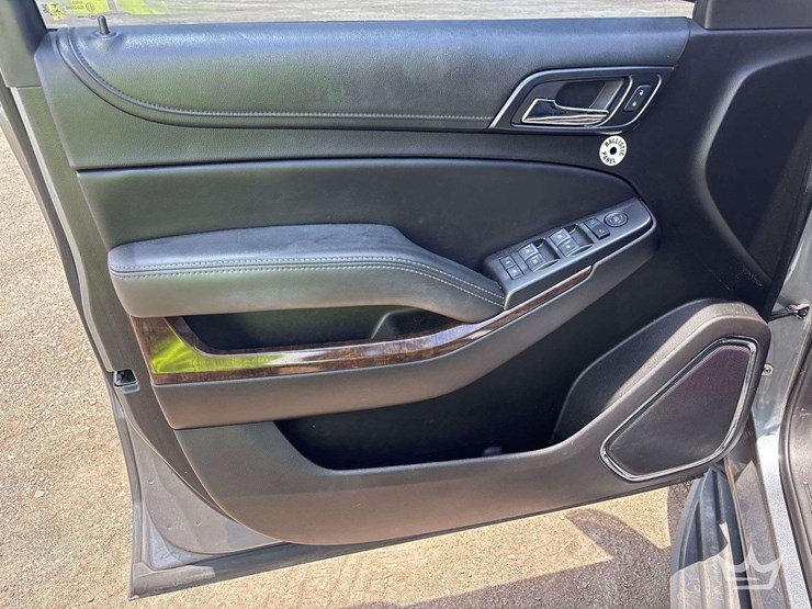2018-chevrolet-tahoe-image-11