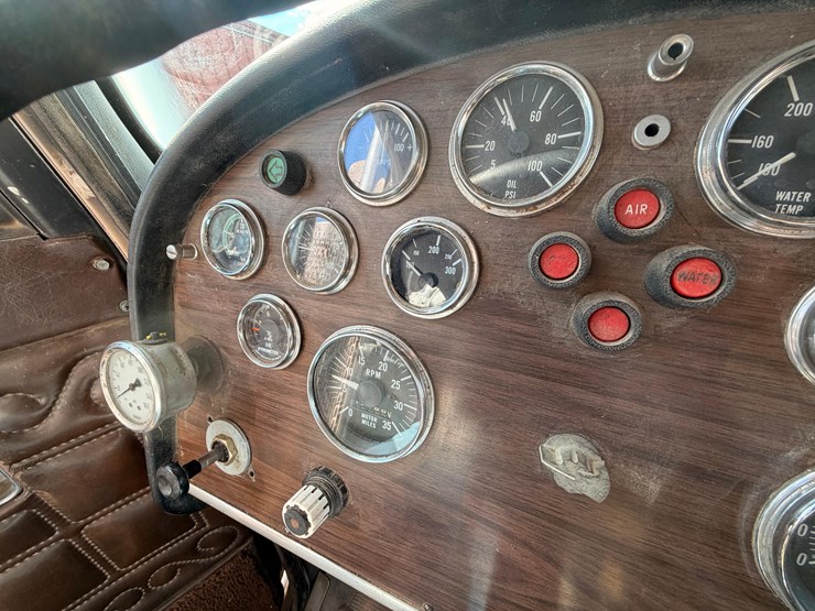1980-peterbilt-grain-truck-image-40