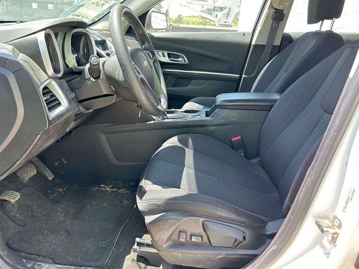 2013-chevrolet-equinox-image-12
