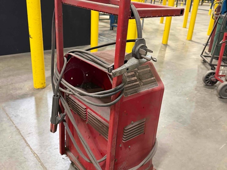 lincoln-electric-ac-225-arc-welder-image-2