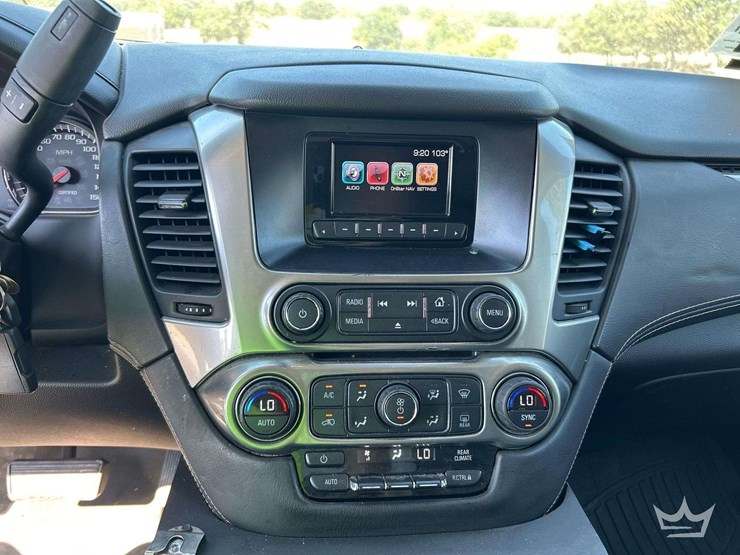 2016-chevrolet-tahoe-image-11