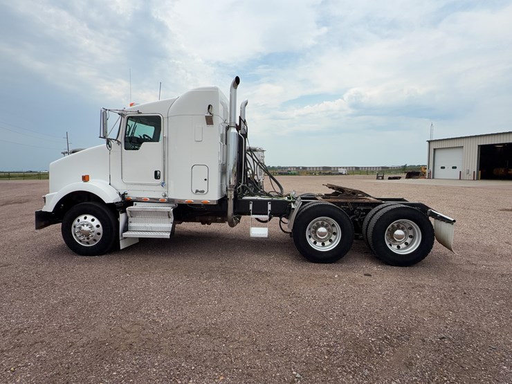 2006-kenworth-t800-image-26