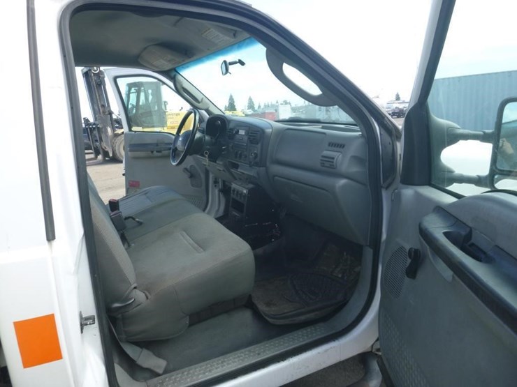 2005-ford-f450-image-7