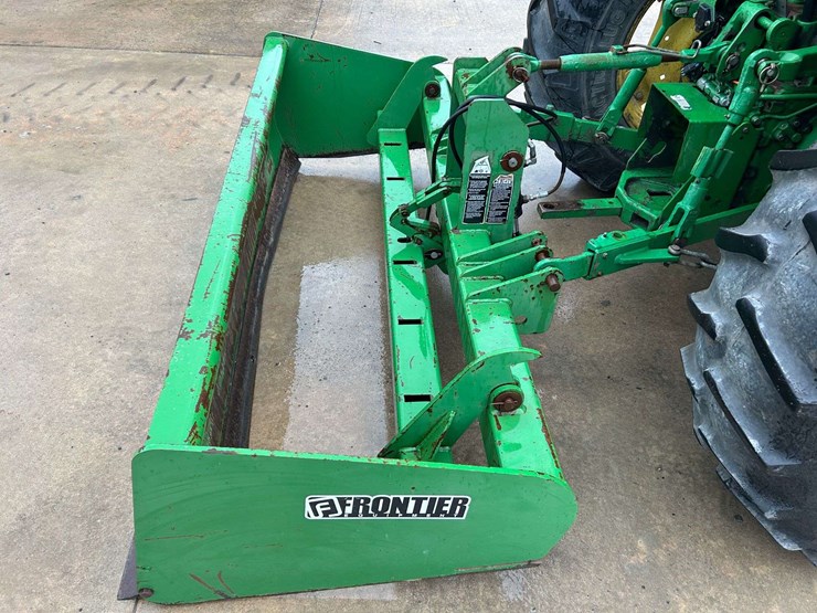 2012-john-deere-5101e-image-51
