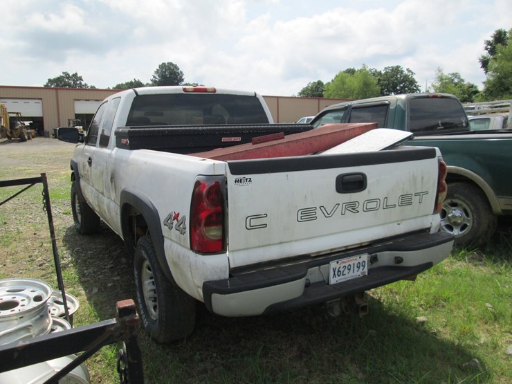 2006-chevrolet-2500hd-image-4