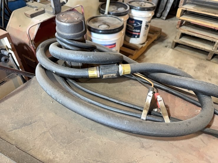 100-gal-fuel-tank-w/-pump-image-4