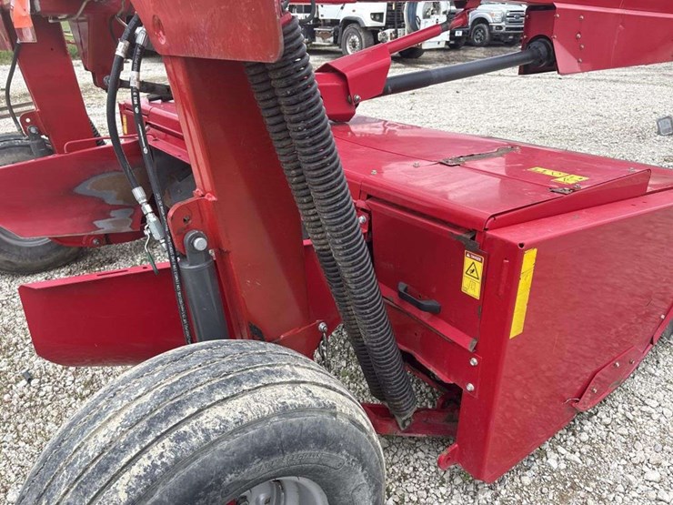 massey-ferguson-1366-image-11
