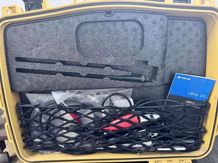 topcon-hiper-vr-gnss-receiver-image-5