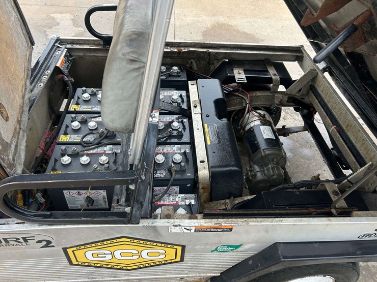 2014-club-car-turf-2-image-22