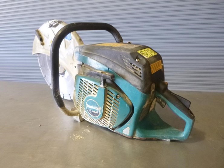 makita-gas-cut-off-saw-image-4