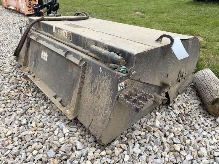 2023-paladin-6ft-sweeper-image-1