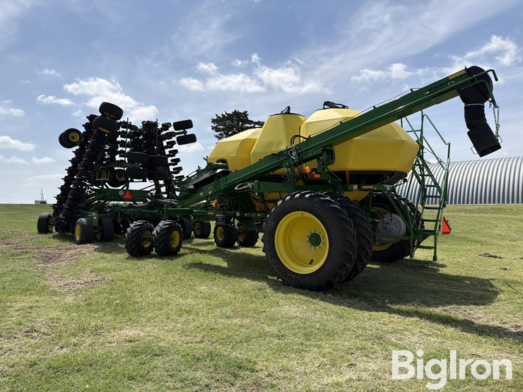 2023-john-deere-n560-image-7