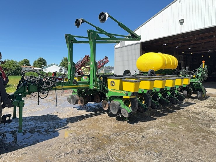 john-deere-1770-image-1