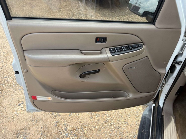 2006-gmc-yukon-image-9