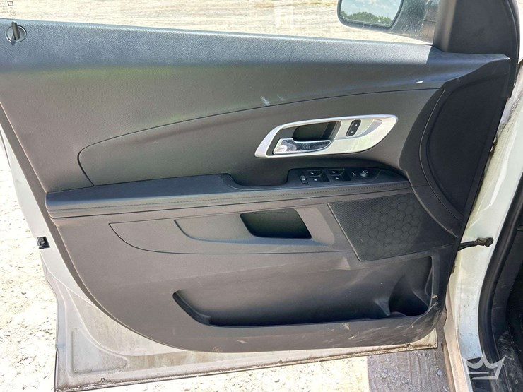 2013-chevrolet-equinox-image-11