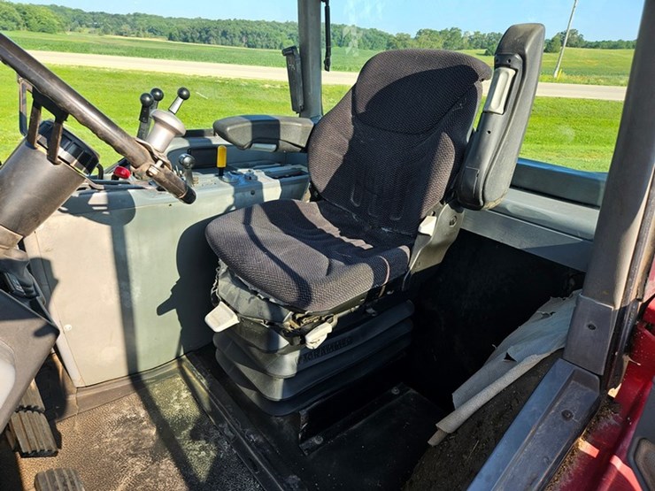 case-ih-7130-image-38