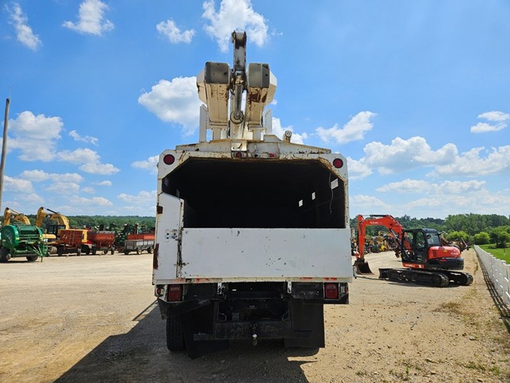 ford-f750-image-4