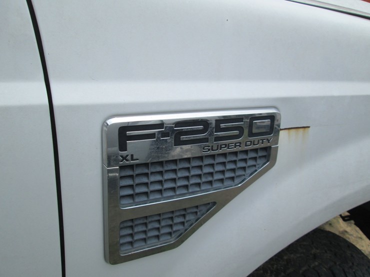2008-ford-f250-image-14