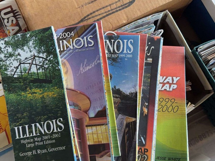collection-of-road-atlases,-travel-maps,-and-language-learning-course-image-8