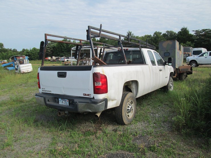 2013-gmc-2500hd-image-3