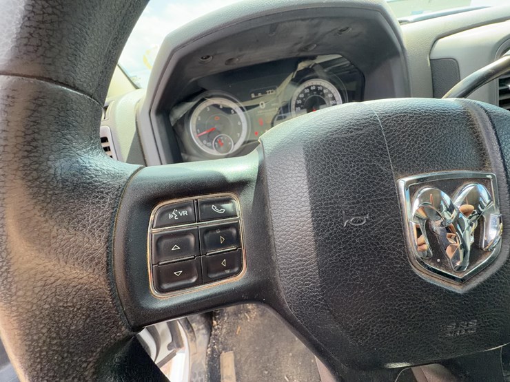 2016-dodge-2500-image-28