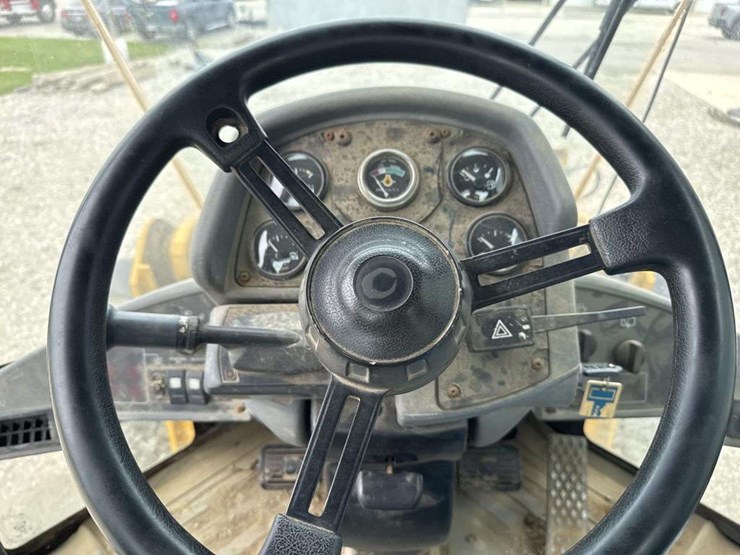 caterpillar-928g-image-21