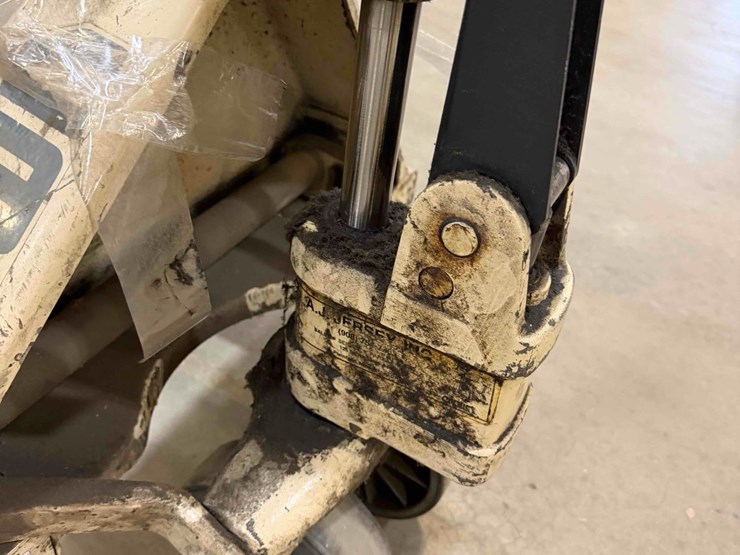manual-pallet-jack-image-8