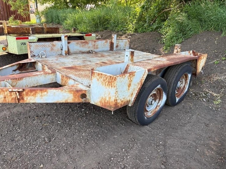2001-butler-102"-x-65"-tandem-trailer-image-4