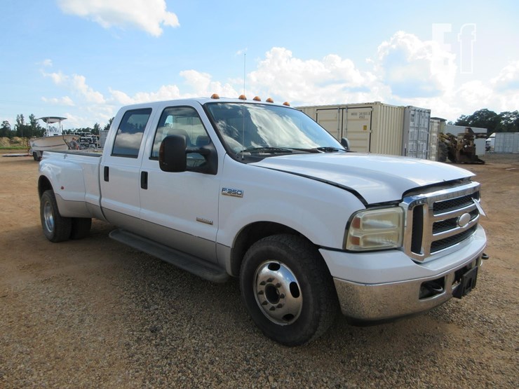 2005-ford-f350-sd-lariat-image-6