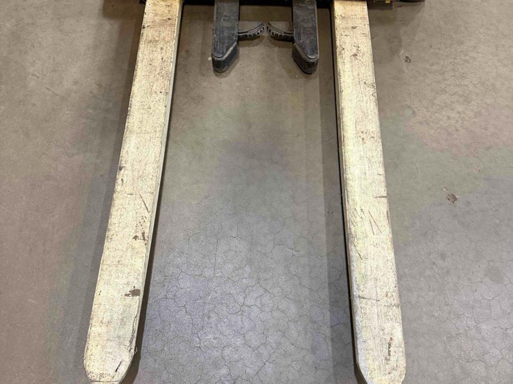 yale-os030bfn36te119-order-picker-image-11