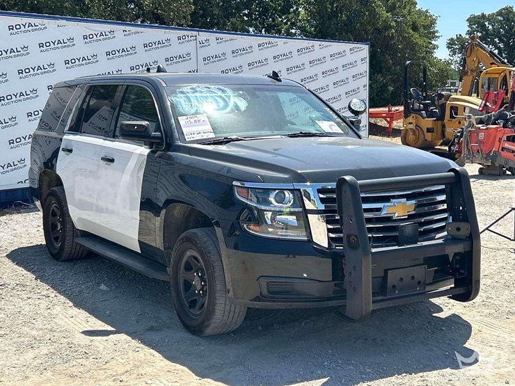 2019-chevrolet-tahoe-image-4