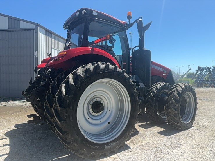 2020-case-ih-magnum-340-image-6