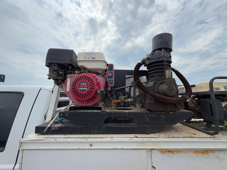 ford-service-truck-image-25