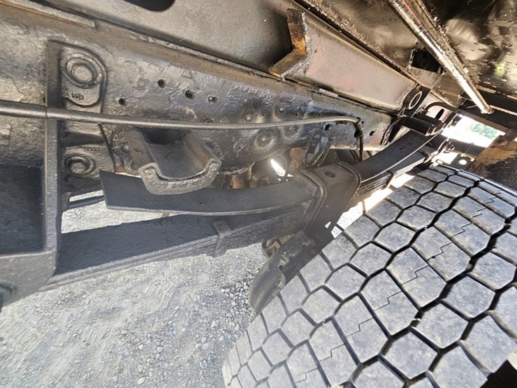 2003-ford-f550-image-40