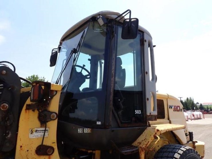 2011-new-holland-w110b-image-20
