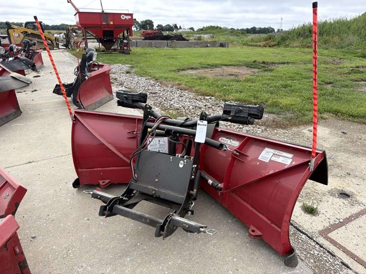 boss-7ft6in-htx-v-snow-plow-image-3