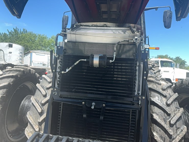2020-case-ih-magnum-340-image-31