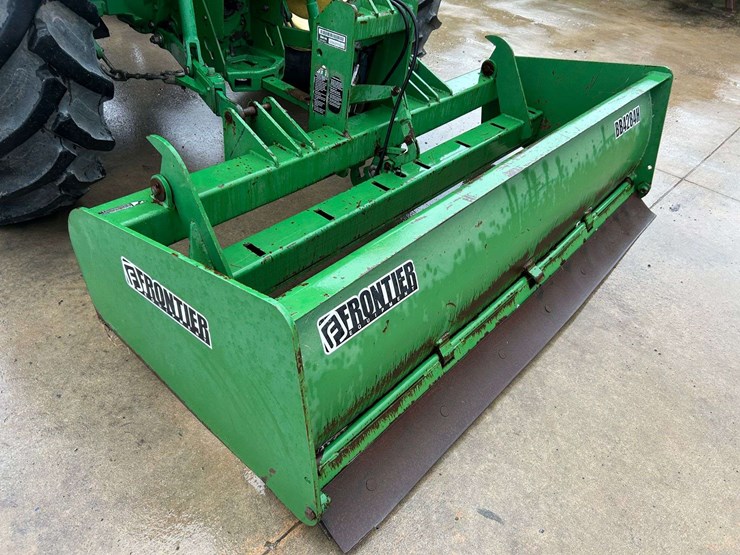 2012-john-deere-5101e-image-54
