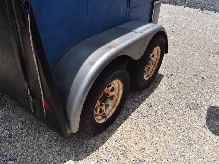 2-horse-horse-trailer-(plate-#-fhs-x94)-image-6