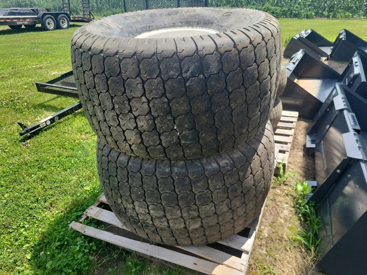 (1)-pair-of-22.5ll-x-16.1-turf-tires-w/8-bolt-rims-image-3