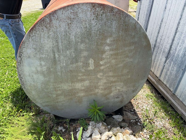 mobil-500-gallon-diesel-fuel-storage-tank-image-3