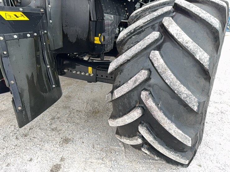 2022-case-ih-8250-image-19